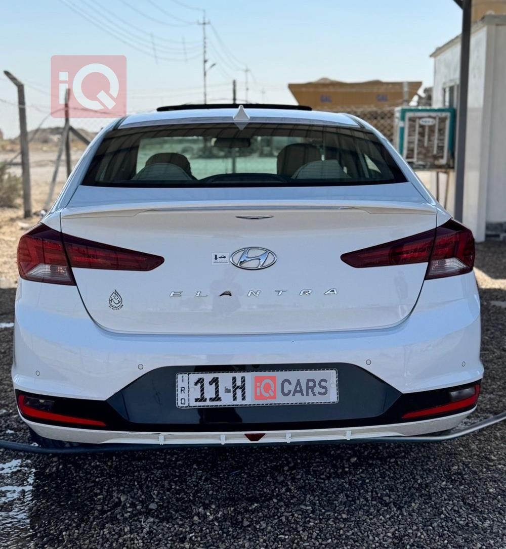 هيونداي النترا